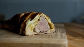 Filet mignon de porc en croute [upl. by Aneris275]