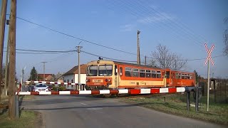 Spoorwegovergang Egyek H  Railroad crossing  Vasúti átjáró [upl. by Wesa312]