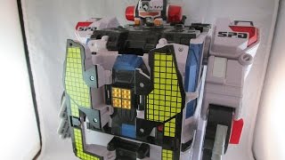 Retro Review Delta Command Megazord Power Rangers SPD [upl. by Nimajnab]