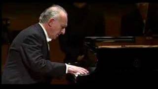 Maurizio Pollini plays Chopin Nocturne no 8 op 27 no 2 [upl. by Reiko]