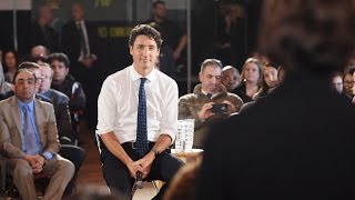 Trudeau answers English question in French because were in Quebec [upl. by Noelani]