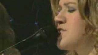 Breakaway Live Acoustic  Vh1  Kelly Clarkson [upl. by Onaled636]