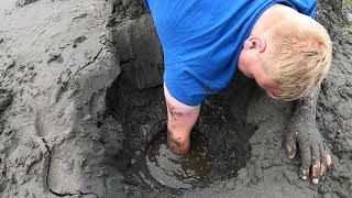 Digging Geoduck in the Puget Sound [upl. by Derwin80]