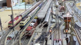 Modellbahnbetrieb Epoche 4  Märklin MGleis Anlage [upl. by Sorcha784]