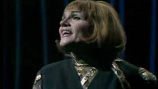 Gisela May sings Kurt Weill vaimusiccom [upl. by Jary]