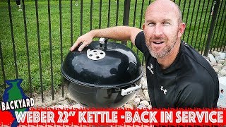 The Weber 22 Inch Kettle  I Love this Grill [upl. by Aurelio376]