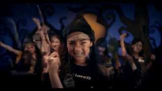 แม่มด  Tweenie 90s Official MV [upl. by Jari]