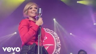 Gloria Trevi  Ese Hombre Es Malo En Vivo [upl. by Ezaria]