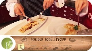 Russische Küche Wareniki Tschebureki Pelmeni und Bortschtsch I Foodle  Food amp Recipe [upl. by Collum]