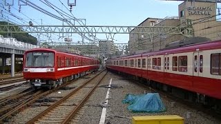 平日朝の京急本線金沢文庫駅 [upl. by Ihdin]