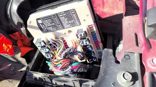 2009 Nissan Rogue AC Fuses amp Relay Air Conditioning Troubleshooting [upl. by Nosredneh]