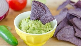 Easy Guacamole Recipe How to Make Guacamole [upl. by Evod5]