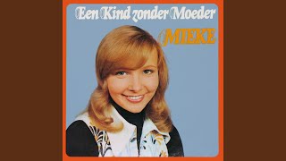 Een Kind Zonder Moeder [upl. by Simmie838]