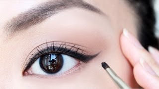 HOW TO Apply Eyeliner For Beginners  chiutips [upl. by Ahsauqram]