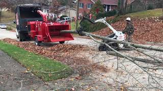 2017 Morbark 18quot Brush Chipper [upl. by Napier]