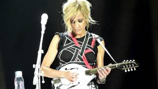 Dixie Chicks Live  Hallenstadion Zürich  170416  Landslide [upl. by Jurgen]