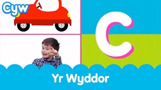 Cân Yr Wyddor 🍎  The Welsh Alphabet Song [upl. by Schafer488]