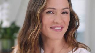 In one week Jennifer Garners Skin Transforms  Neutrogena® [upl. by Hjerpe]