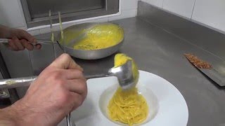 Come Fare la Pasta alla Carbonara  Ricette Cucina  Tutorial [upl. by Sivrad]